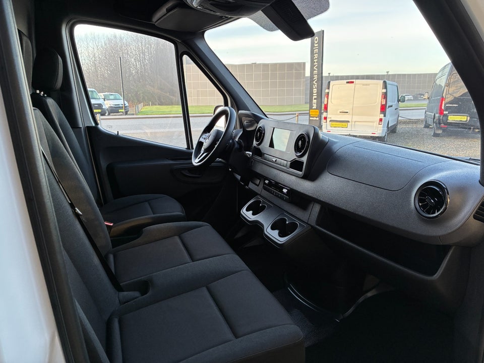 Mercedes Sprinter 317 2,0 CDi A2 Kassevogn aut. RWD