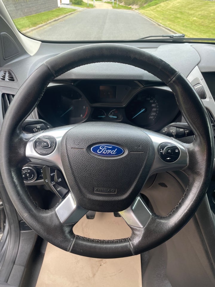 Ford Transit Connect 1,6 TDCi 75 Ambiente kort 5d