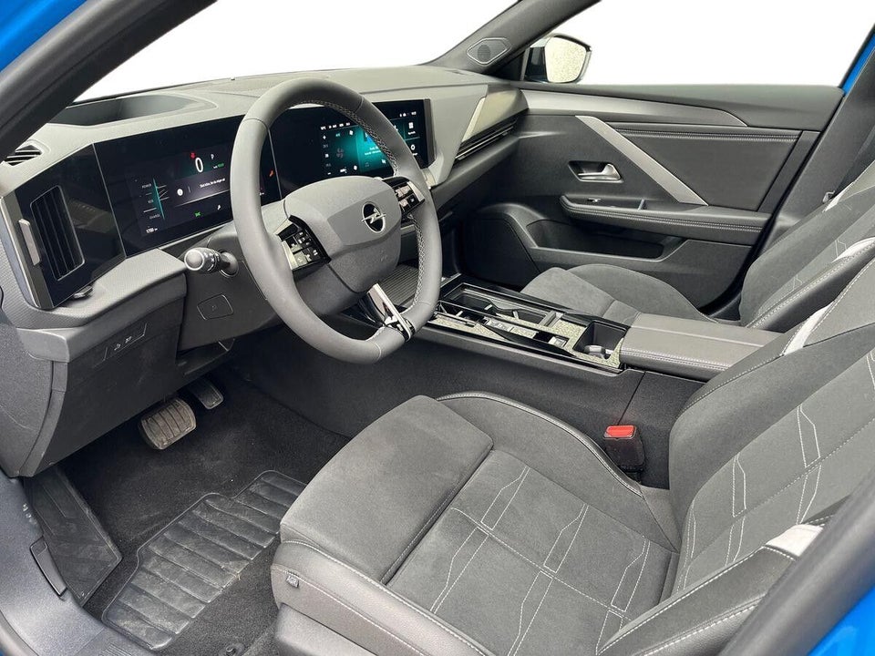 Opel Astra-e 54 GS Sports Tourer 5d