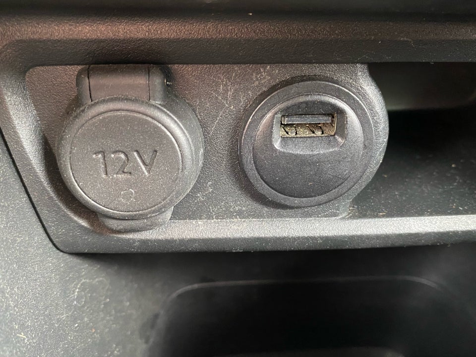 Peugeot 2008 1,2 PureTech 110 Allure EAT6 5d