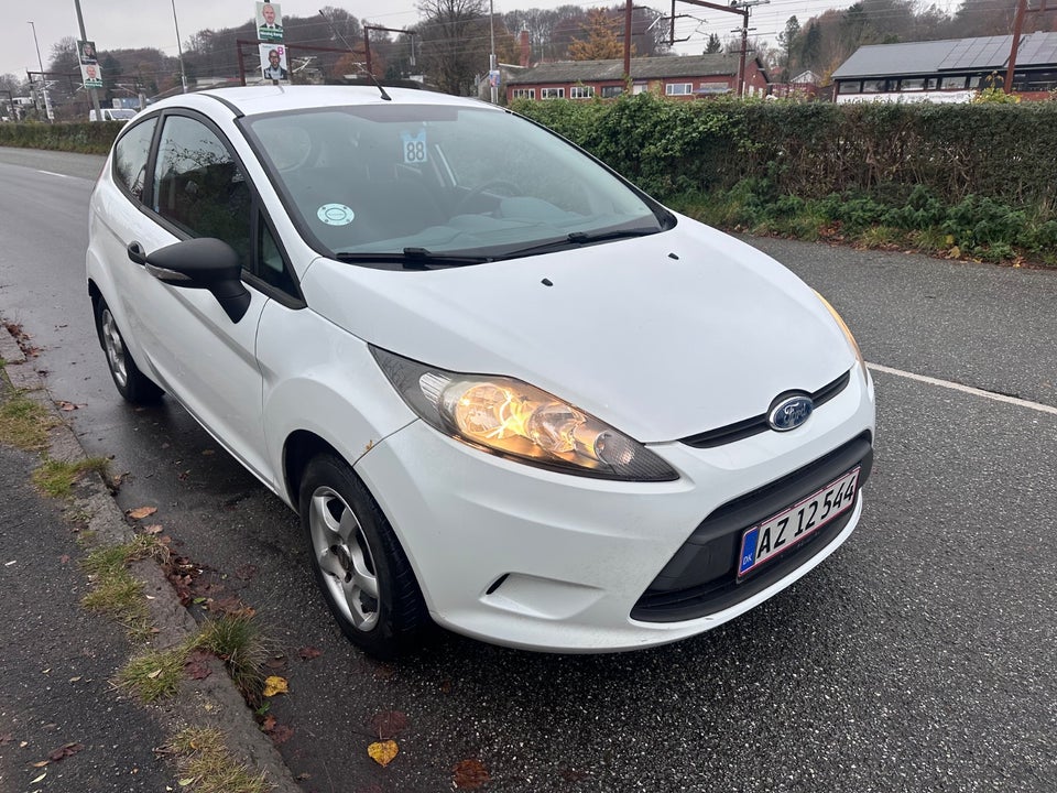 Ford Fiesta 1,25 60 Titanium 3d