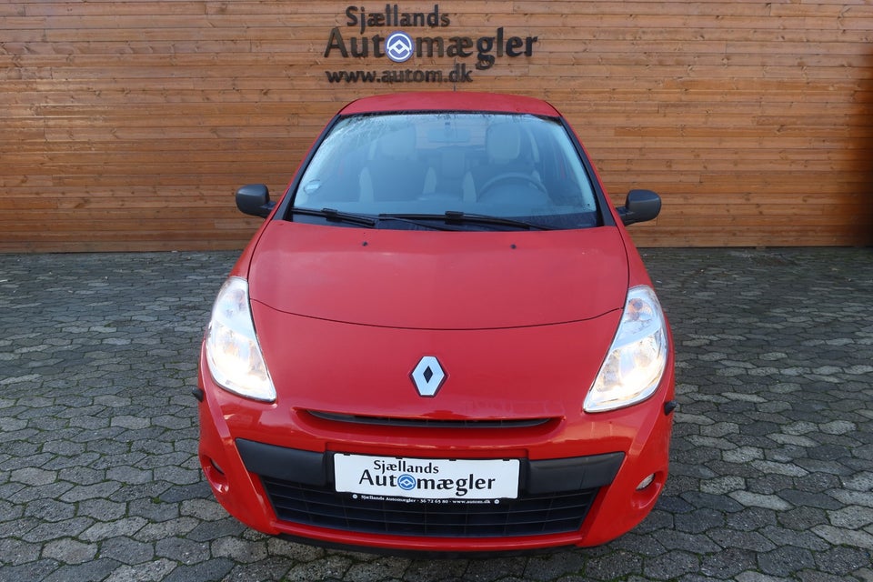 Renault Clio III 1,2 16V Authentique 3d