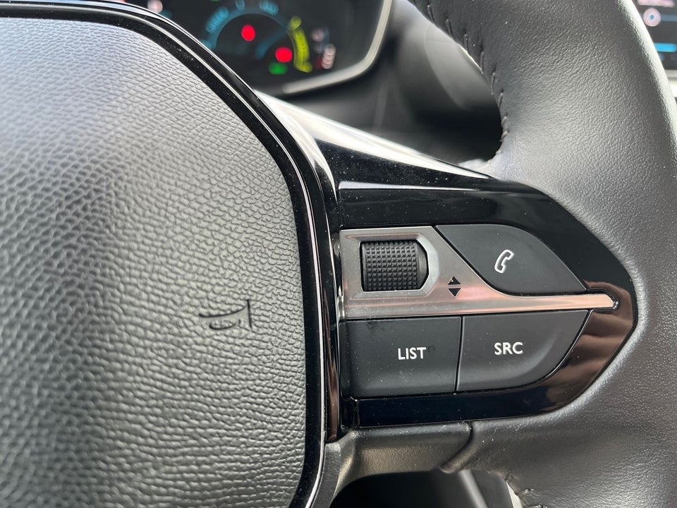 Peugeot e-208 50 Active Pack 5d