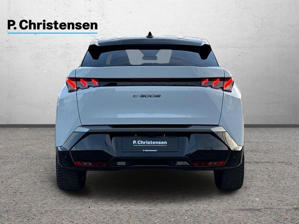 Peugeot e-3008 77 GT Pack Van 5d