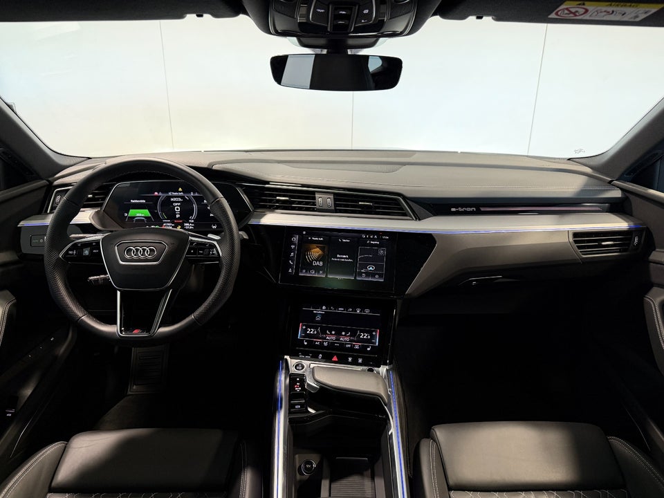 Audi e-tron 55 S-line Sportback quattro 5d
