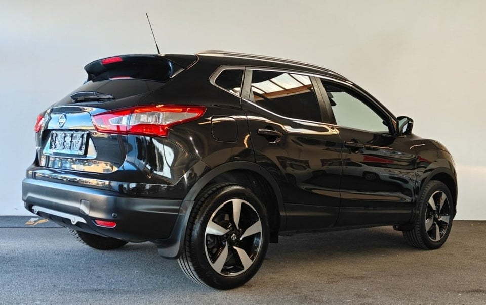 Nissan Qashqai 1,5 dCi 110 N-Connecta 5d