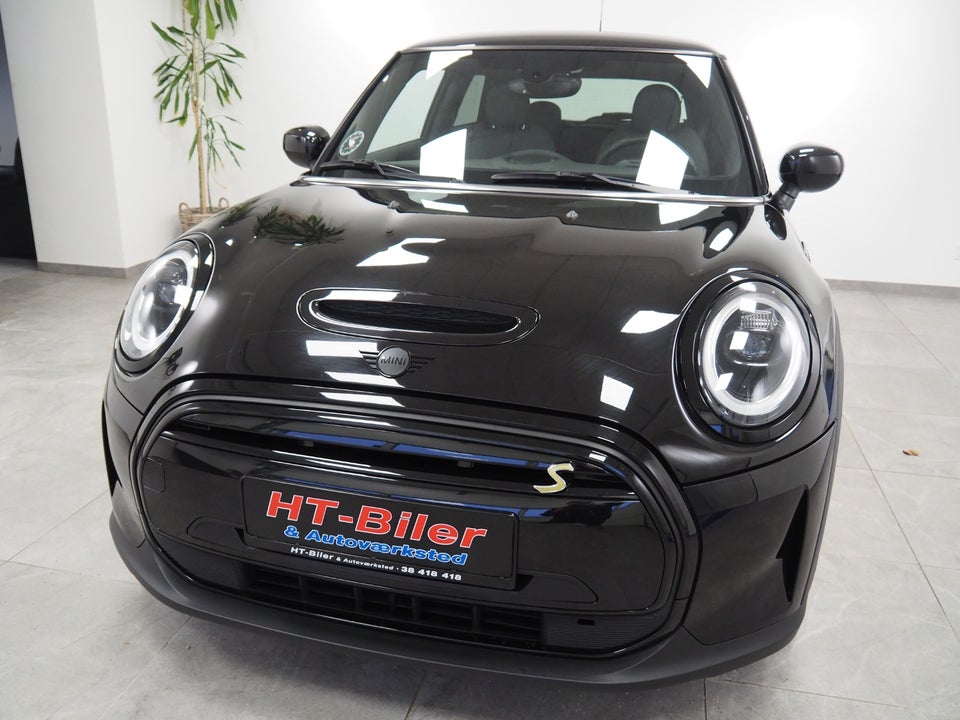 MINI Cooper SE Classic Trim 3d