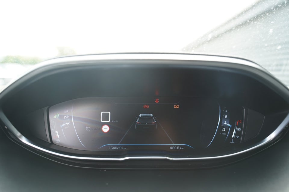 Peugeot 5008 1,2 PureTech 130 Allure 7prs 5d