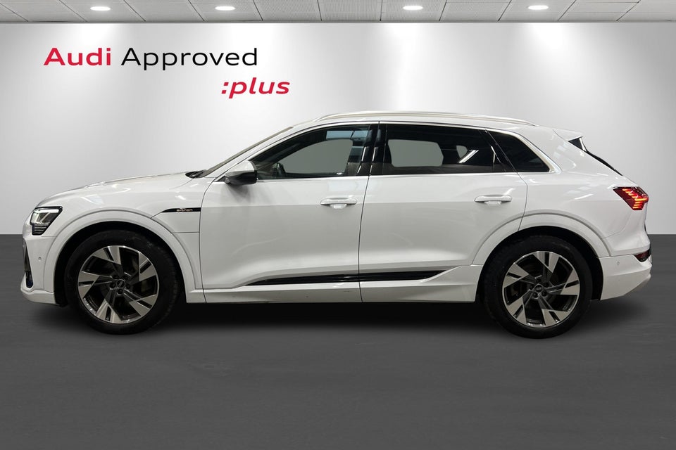 Audi e-tron 55 S-line quattro 5d