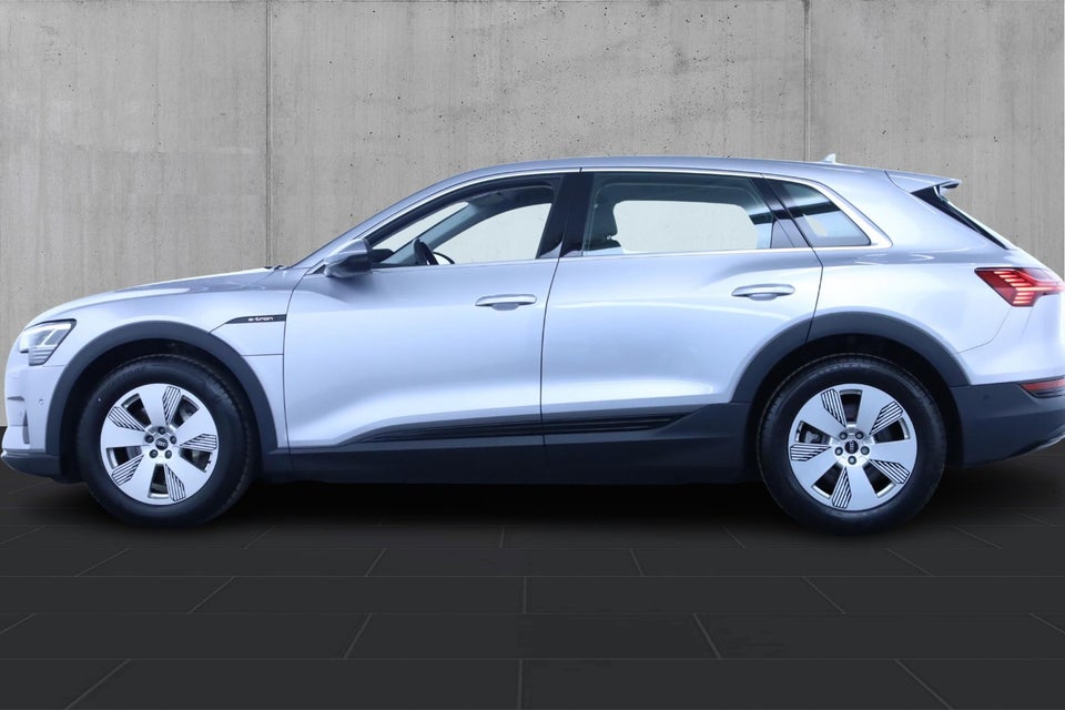 Audi e-tron 50 quattro 5d