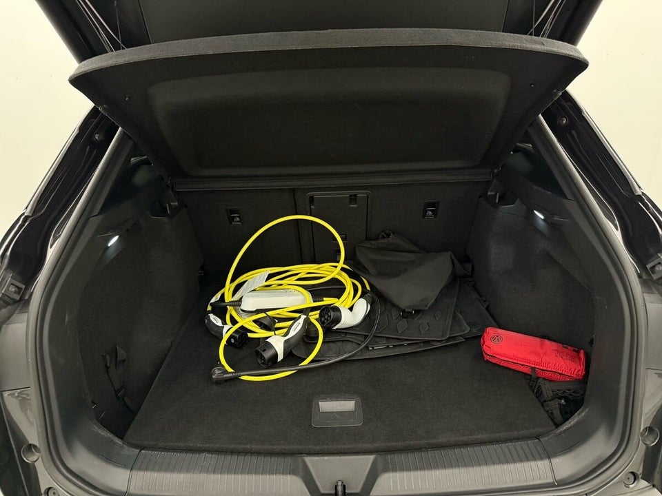 VW ID.4 77 Pro Performance Tech 5d