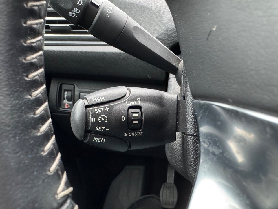 Peugeot 308 1,6 BlueHDi 120 Active 5d