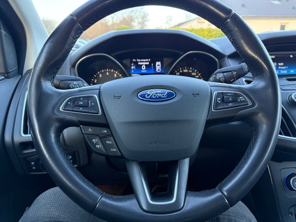 Ford Focus 1,0 SCTi 125 Titanium 5d