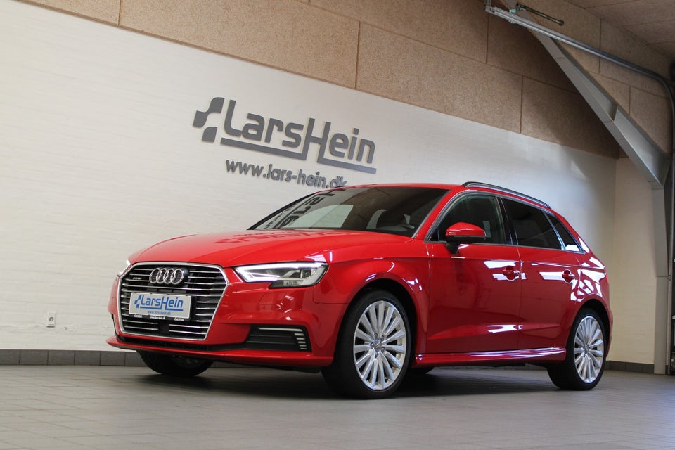 Audi A3 1,4 e-tron S-line Sportback S-tr. 5d