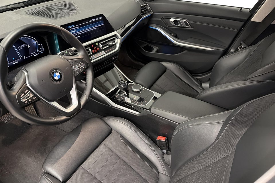 BMW 330e 2,0 Touring Sport Line aut. 5d