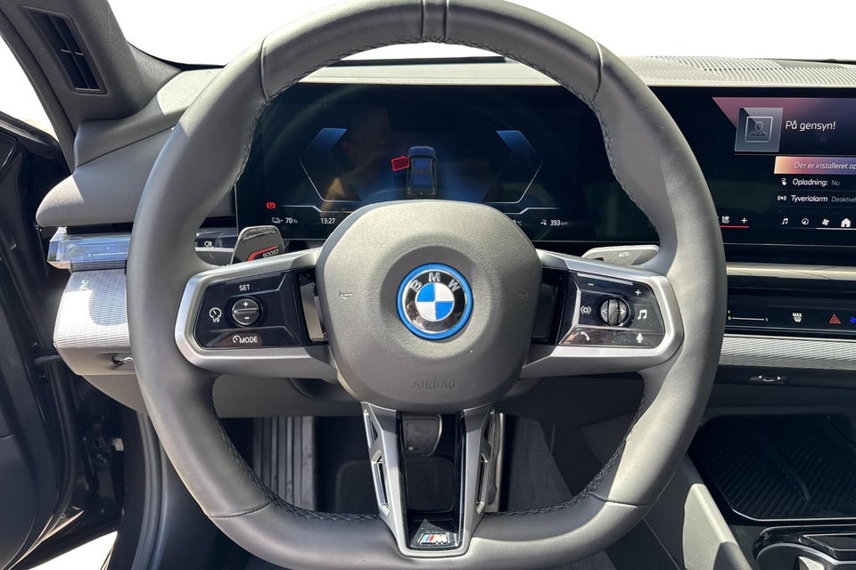 BMW i5 eDrive40 Fully Charged M-Sport 4d