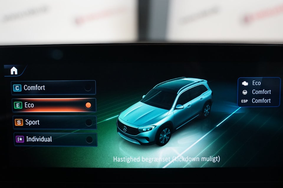 Mercedes EQB250+ AMG Line Advance Plus 5d