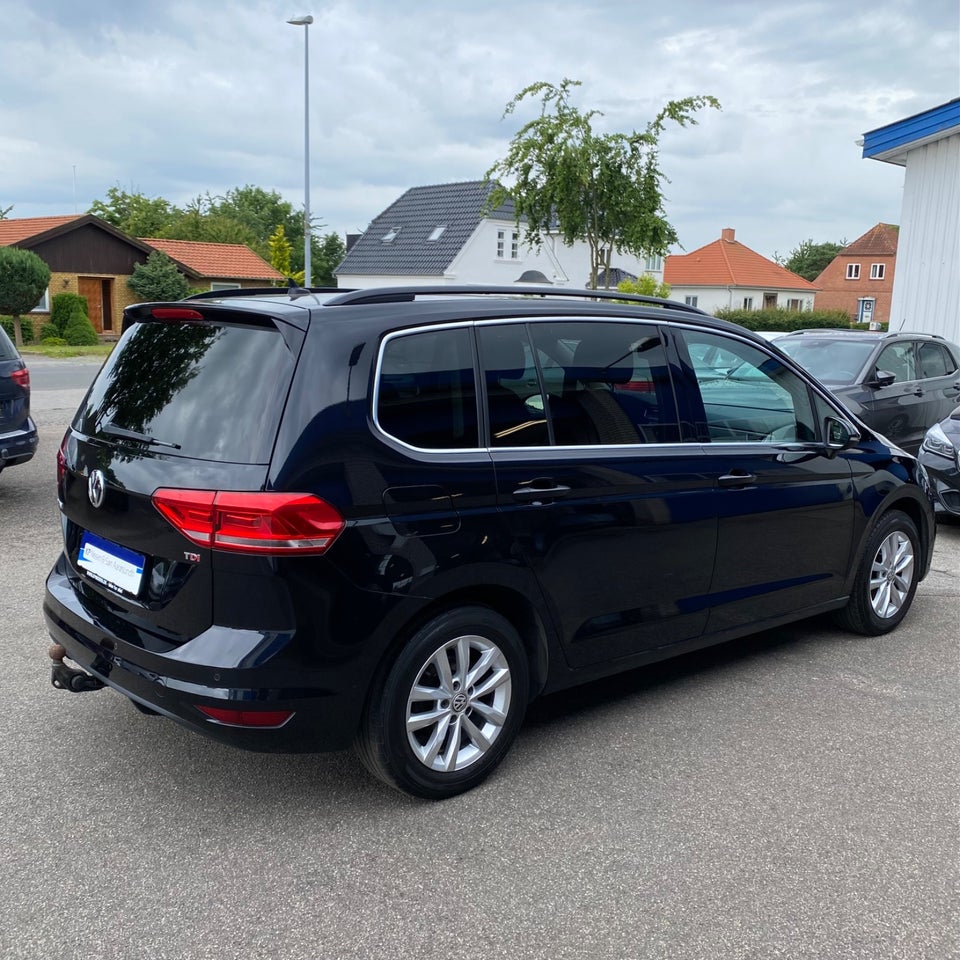 VW Touran 1,6 TDi 115 Comfortline 7prs 5d