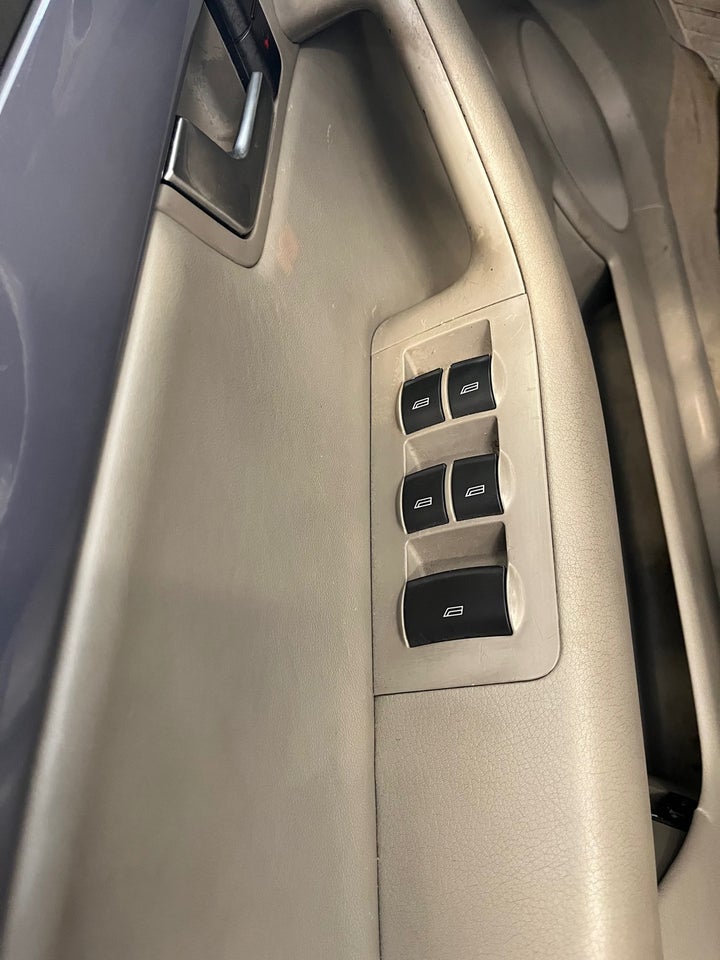 Audi A4 2,4 V6 Cabriolet Multitr. 2d