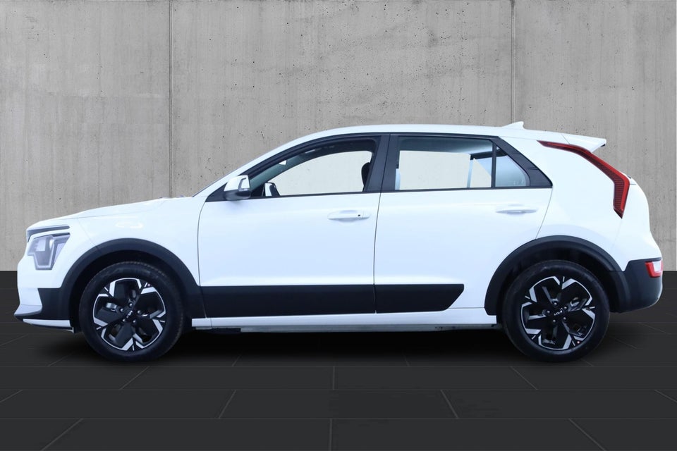 Kia Niro 64 EV Access 5d