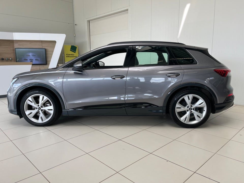 Audi Q4 e-tron 40 S-line 5d