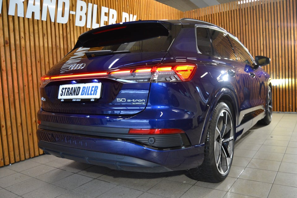 Audi Q4 e-tron 50 S-line quattro 5d