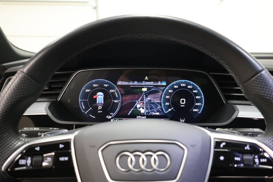 Audi Q8 e-tron 55 S-line quattro 5d