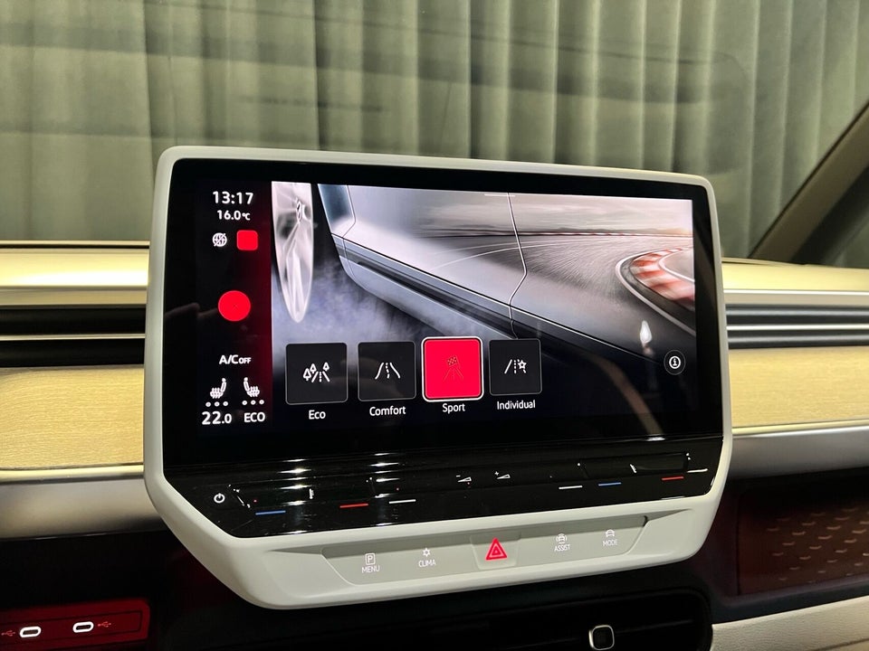 VW ID.Buzz 77 Pro SWB 5d