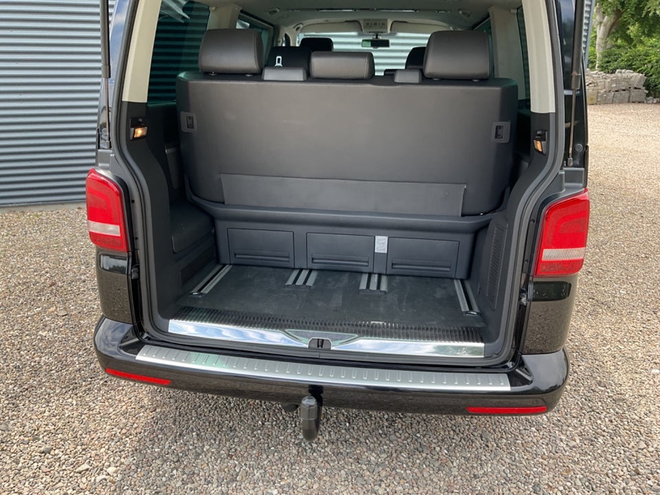 VW Multivan 2,0 TDi 180 Highline DSG 4Motion kort 4d