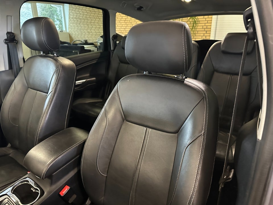 Ford S-MAX 1,6 SCTi 160 Titanium 5d