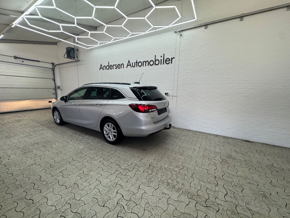 Opel Astra 1,6 CDTi 110 Enjoy Sports Tourer 5d