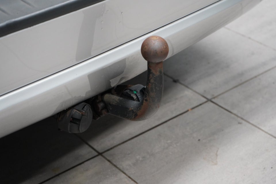 Volvo V70 2,5 T Momentum aut. 5d