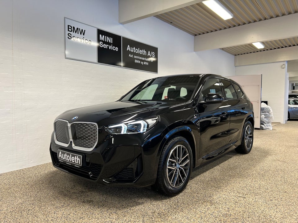 BMW iX1 xDrive30 Fully Charged M-Sport 5d