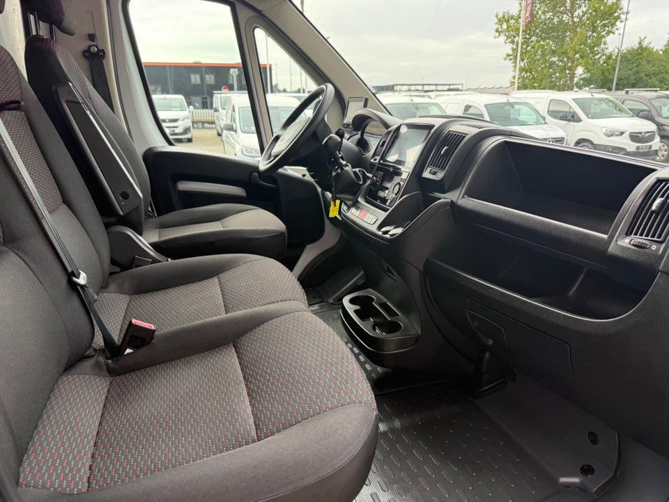 Peugeot Boxer 335 2,2 BlueHDi 140 L3 Alukasse m/lift