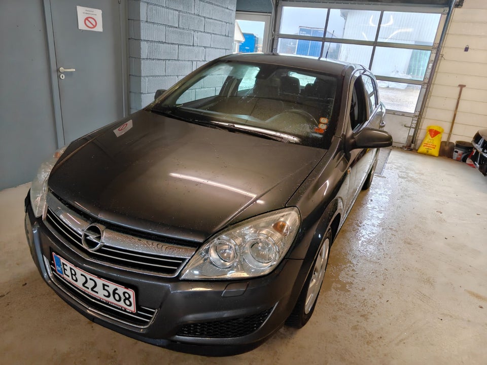 Opel Astra 1,6 8V Comfort 5d