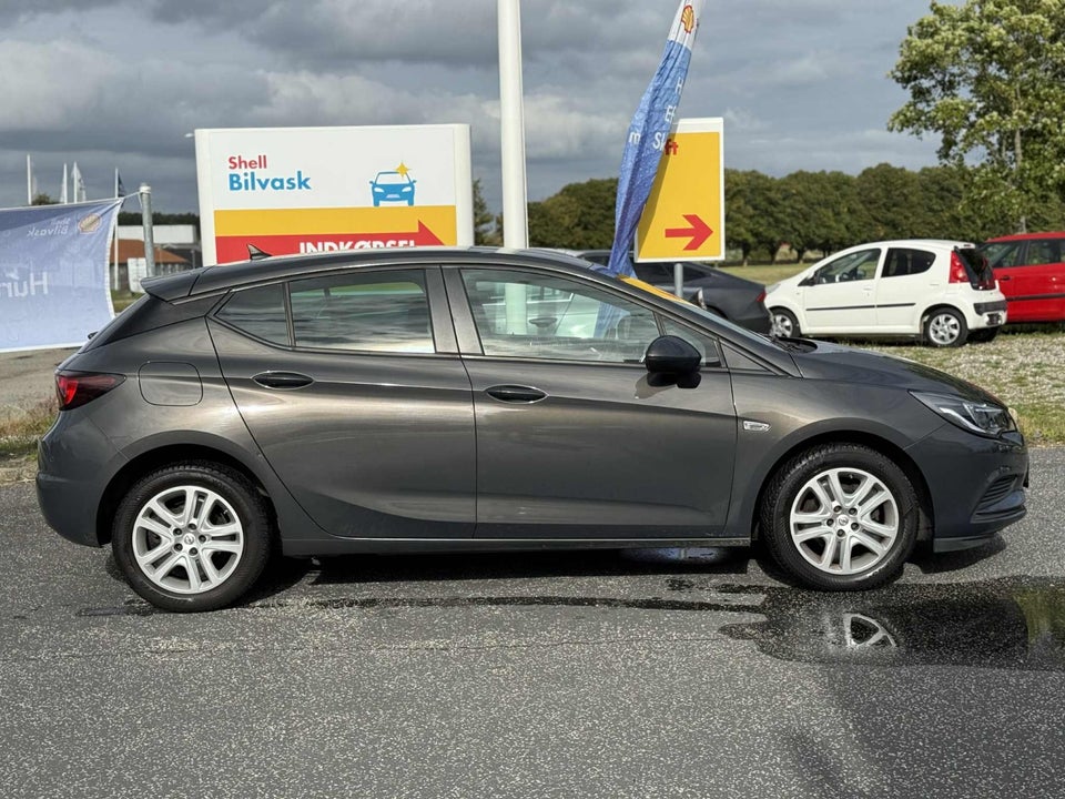 Opel Astra 1,0 T 105 Enjoy 5d