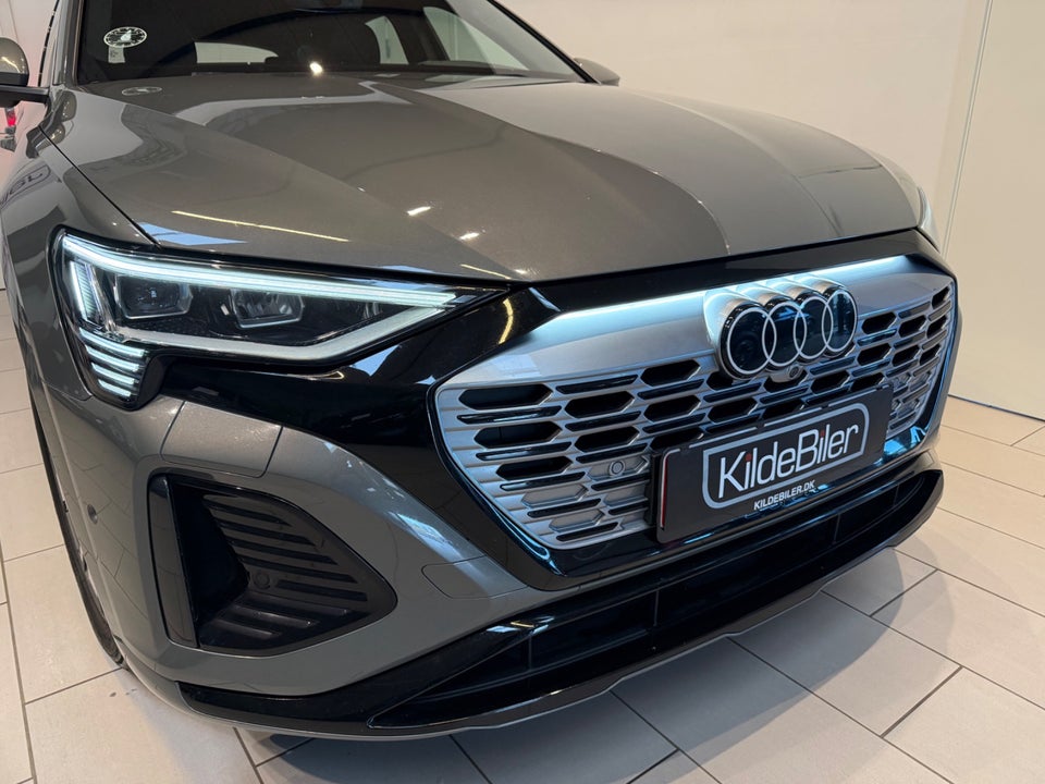 Audi Q8 e-tron 55 Advanced S-line quattro 5d