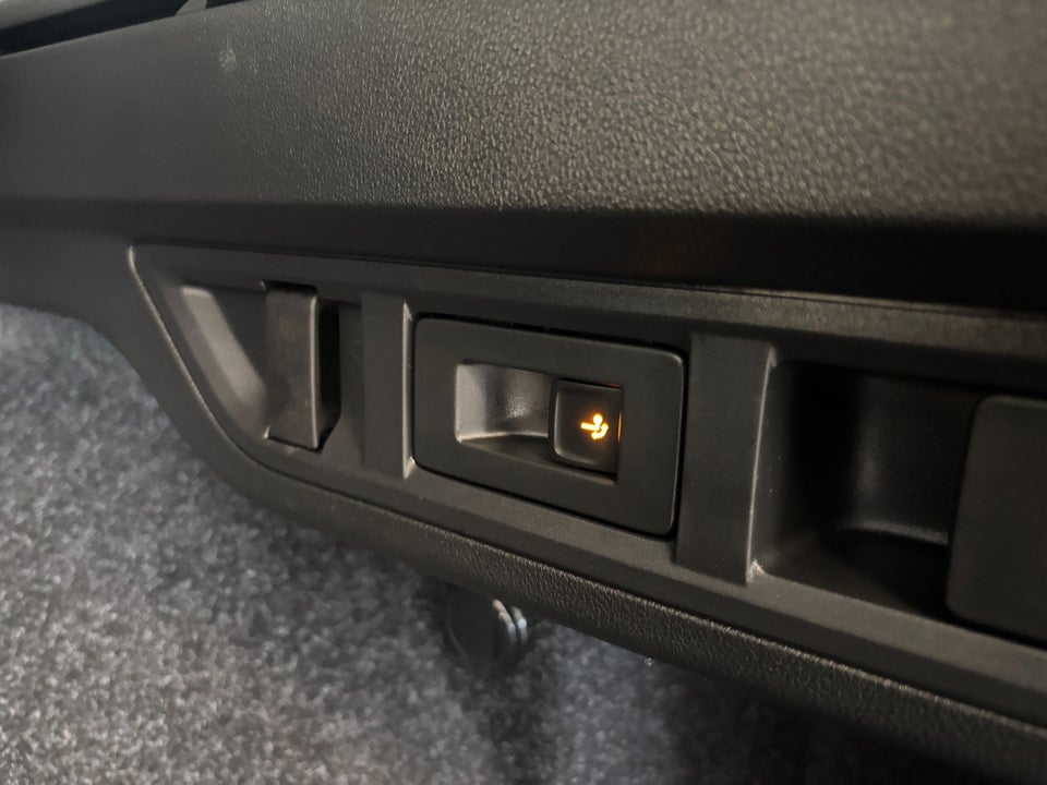 Skoda Octavia 1,4 TSi iV Plus Combi DSG 5d