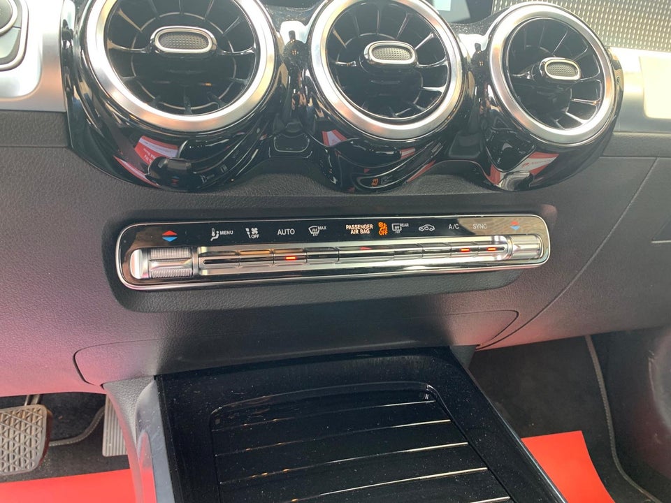 Mercedes GLB200 1,3 Progressive Line aut. 7prs 5d