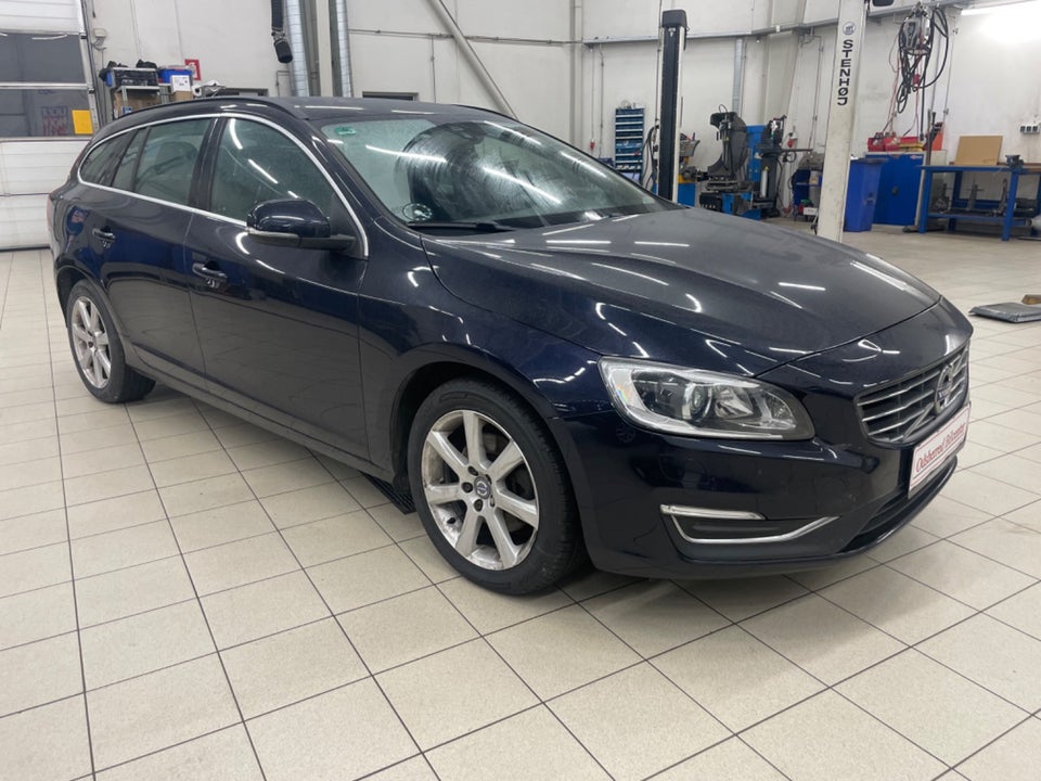 Volvo V60 2,0 D3 150 Momentum 5d