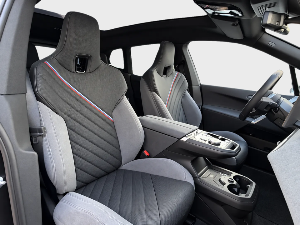 BMW iX xDrive45 Fully Charged M-Sport Pro 5d