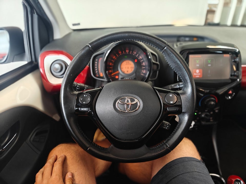 Toyota Aygo 1,0 VVT-i x-sky 5d