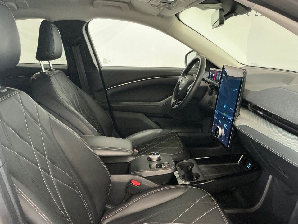 Ford Mustang Mach-E 75 Standard Range 5d