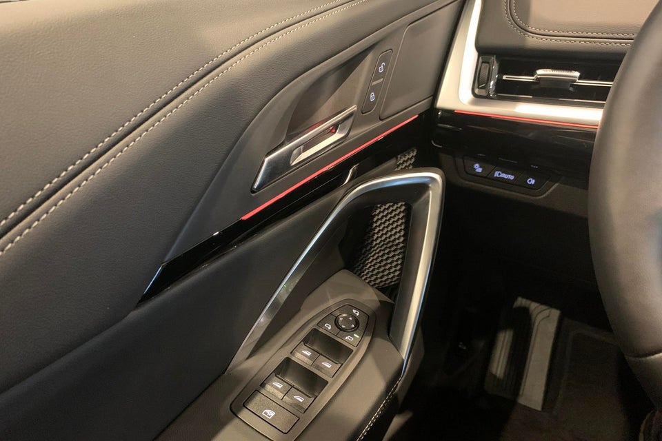 BMW iX1 eDrive20 M-Sport Pro 5d