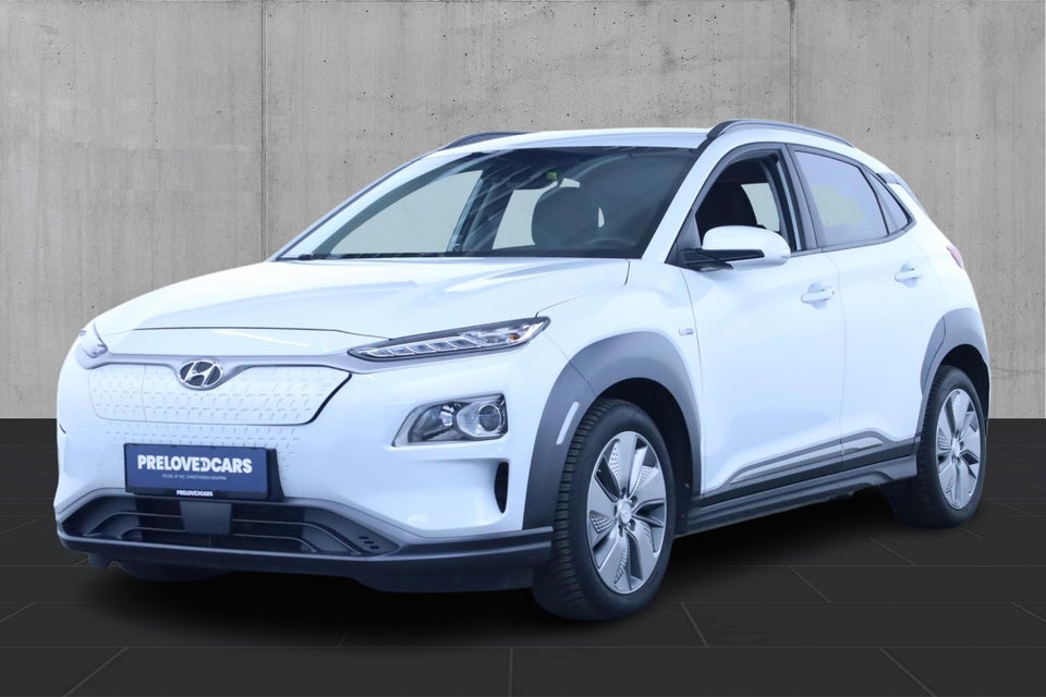Hyundai Kona 64 EV Essential 5d