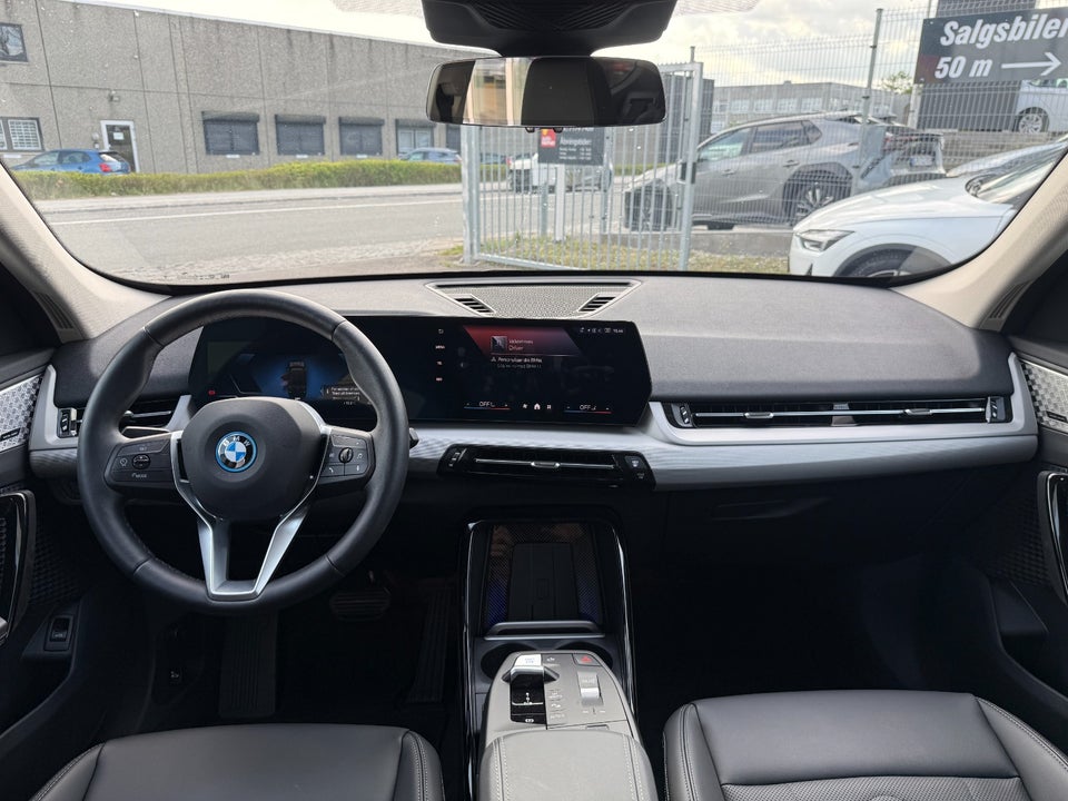 BMW iX1 eDrive20 X-Line 5d