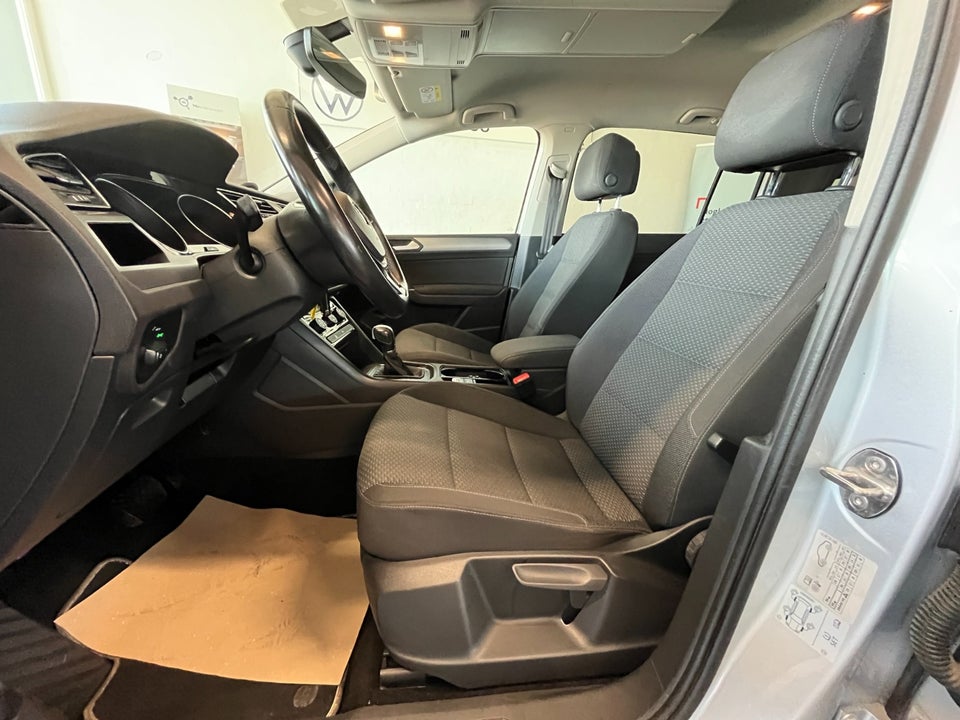 VW Touran 1,6 TDi 115 Comfortline DSG 7prs 5d