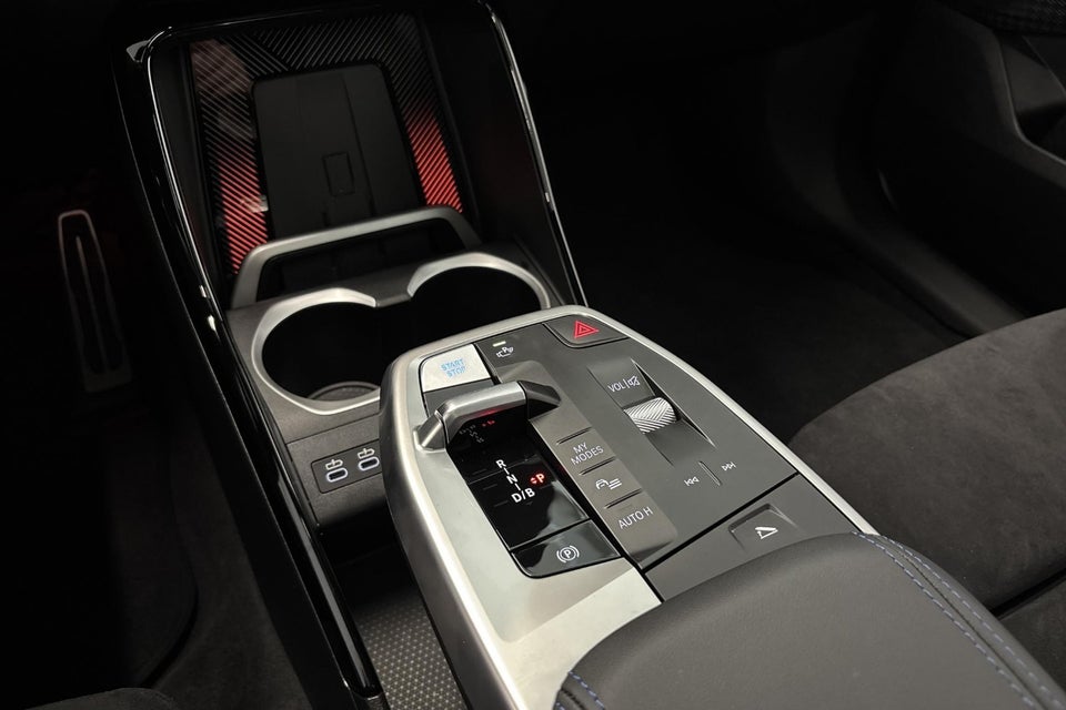 BMW iX1 eDrive20 M-Sport Pro 5d