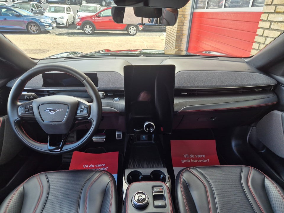 Ford Mustang Mach-E 98 Extended Range AWD 5d