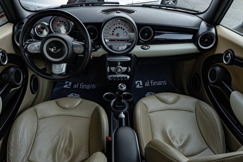 MINI Cooper 1,6 Cabriolet 2d